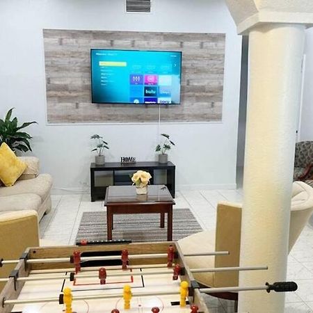 Amazing & Cozy Duplex Near Zoo Miami ! Villa Kültér fotó