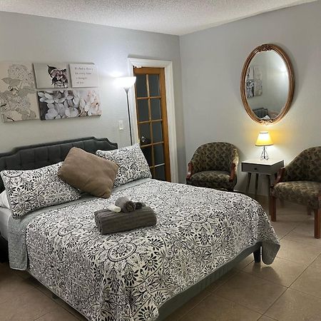 Amazing & Cozy Duplex Near Zoo Miami ! Villa Kültér fotó