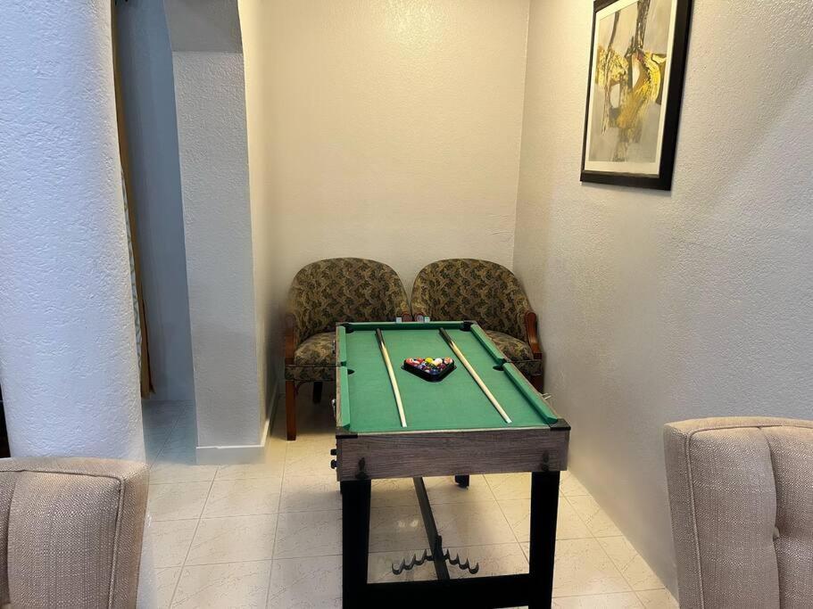 Amazing & Cozy Duplex Near Zoo Miami ! Villa Kültér fotó
