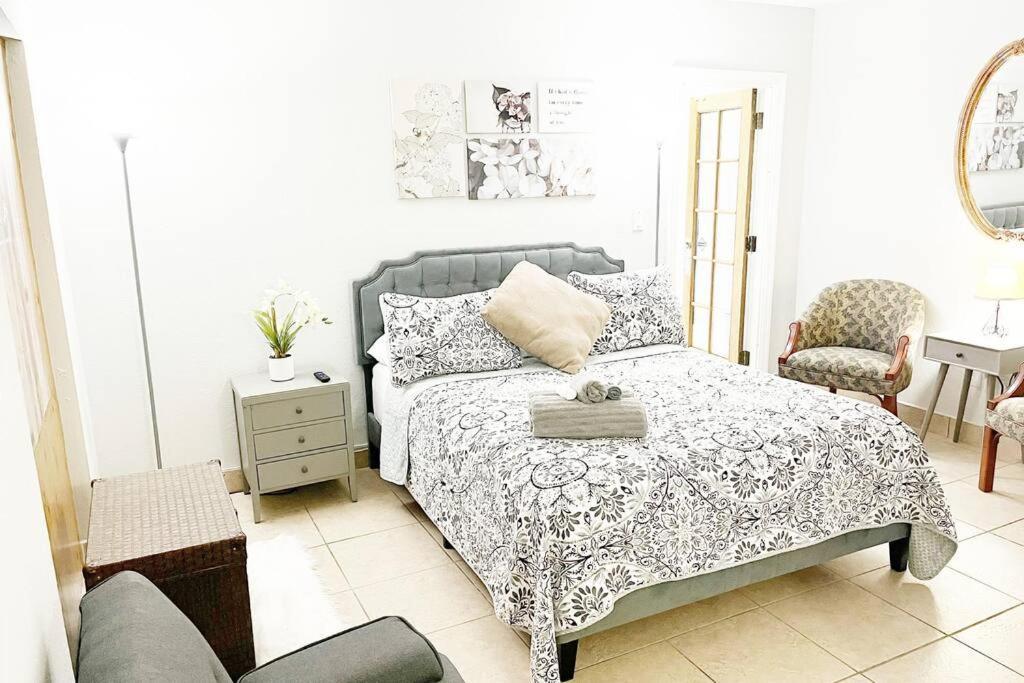 Amazing & Cozy Duplex Near Zoo Miami ! Villa Kültér fotó
