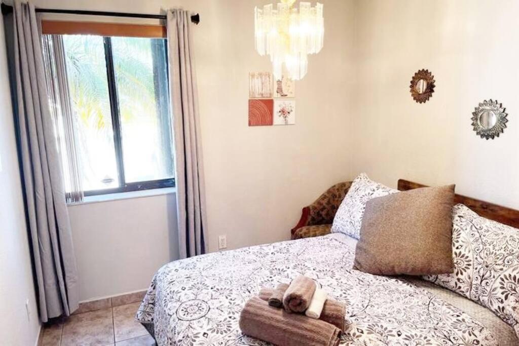 Amazing & Cozy Duplex Near Zoo Miami ! Villa Kültér fotó