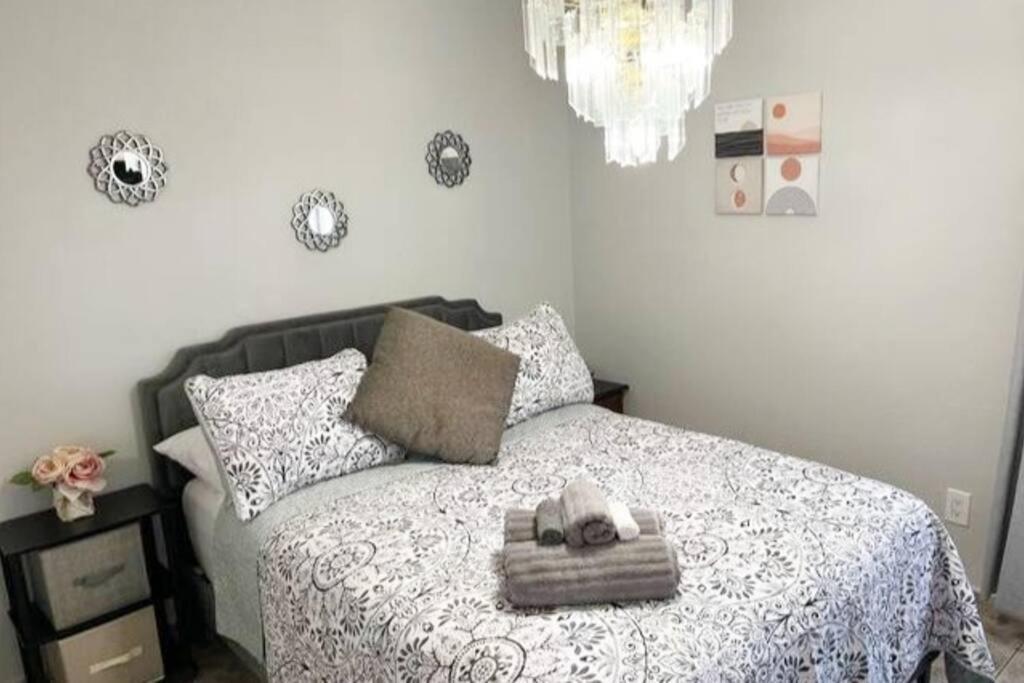 Amazing & Cozy Duplex Near Zoo Miami ! Villa Kültér fotó