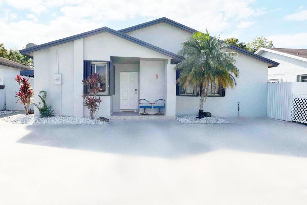 Amazing & Cozy Duplex Near Zoo Miami ! Villa Kültér fotó